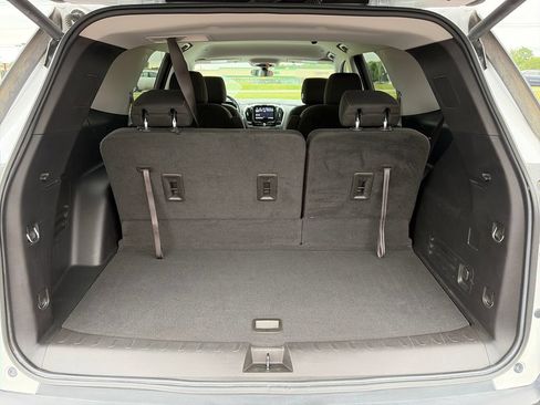 Used 2021 Chevrolet Traverse LT AWD/4WD image 6