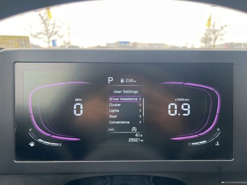 Used 2025 Kia Sportage LX image 12