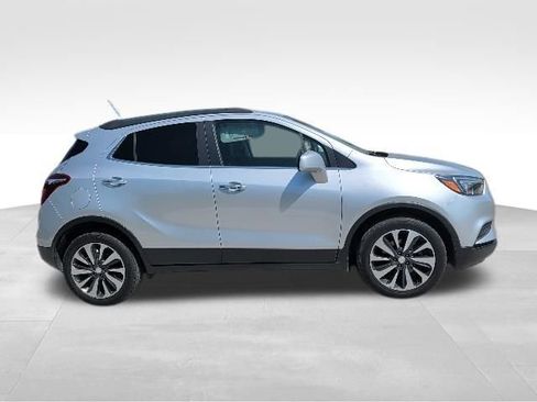 Used 2021 Buick Encore Preferred FWD image 2