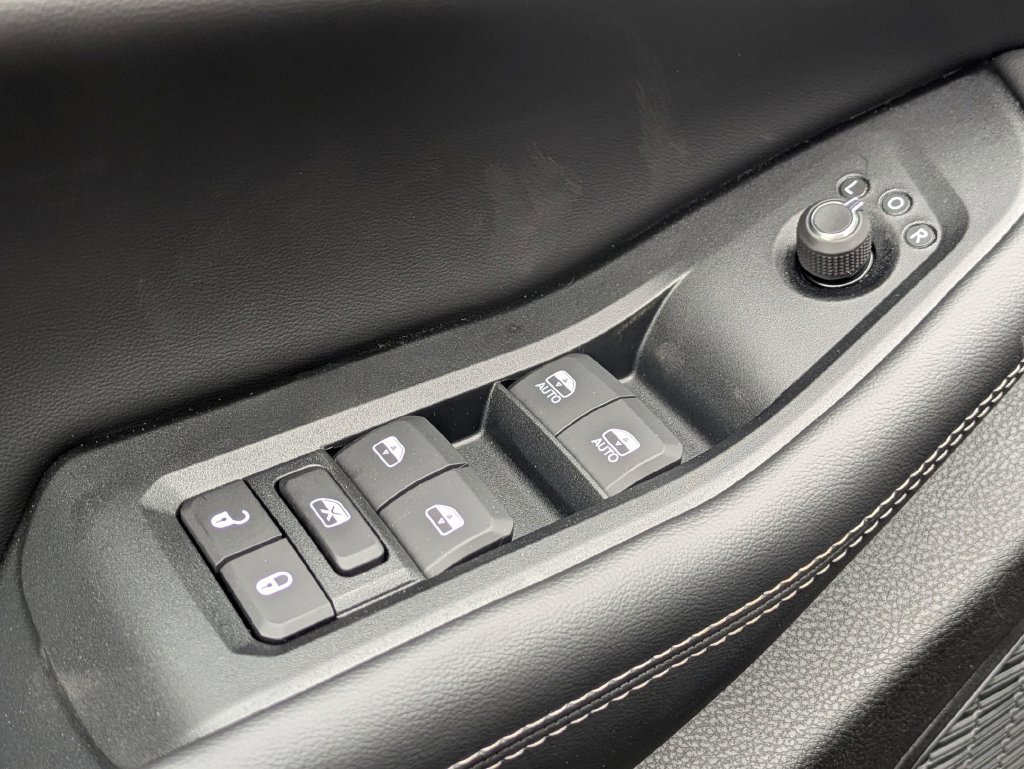 New 2026 Jeep Grand Cherokee Altitude AWD/4WD image 11