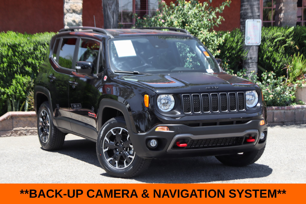 Used 2023 Jeep Renegade Trailhawk AWD/4WD image 2