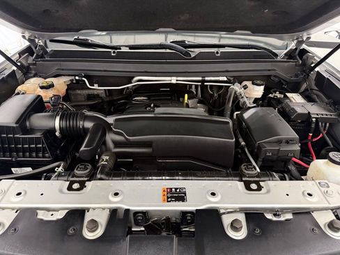 Used 2022 Chevrolet Colorado LT w/ Fleet Safety Package image 8