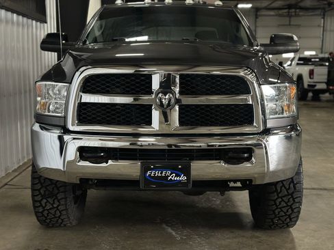 Used 2018 RAM 2500 Tradesman w/ Chrome Appearance Group AWD/4WD image 3