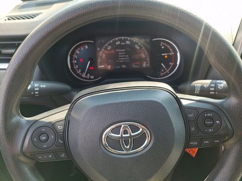 Used 2023 Toyota RAV4 LE AWD/4WD image 18