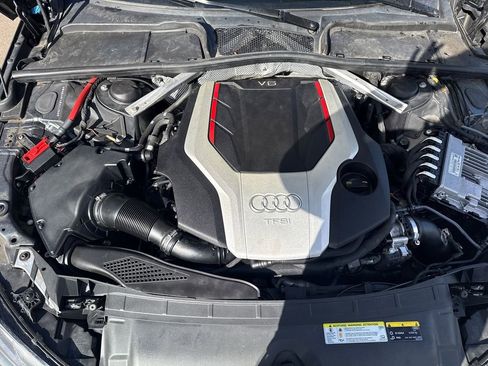 Used 2019 Audi S4 Prestige w/ Prestige Package image 28