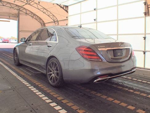 Used 2020 Mercedes-Benz S 560 Sedan image 4
