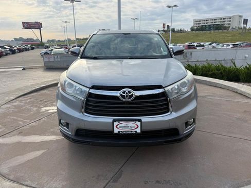 Used 2016 Toyota Highlander Limited AWD/4WD image 11
