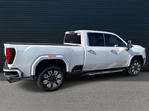 Used 2024 GMC Sierra 2500 Denali w/ Denali Reserve Package image 7
