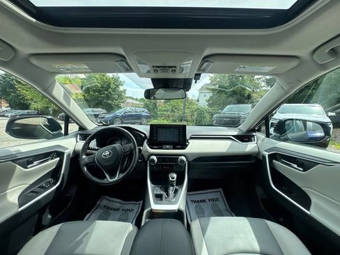 Used 2019 Toyota RAV4 XLE Premium w/ Cold Weather Package AWD/4WD image 22