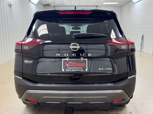 Used 2023 Nissan Rogue SL w/ SL Premium Package image 6