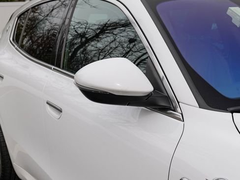 Used 2023 Maserati Grecale GT image 10