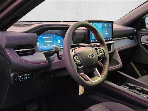 New 2026 Ford Explorer ST-Line w/ ST-Line Street Pack image 3