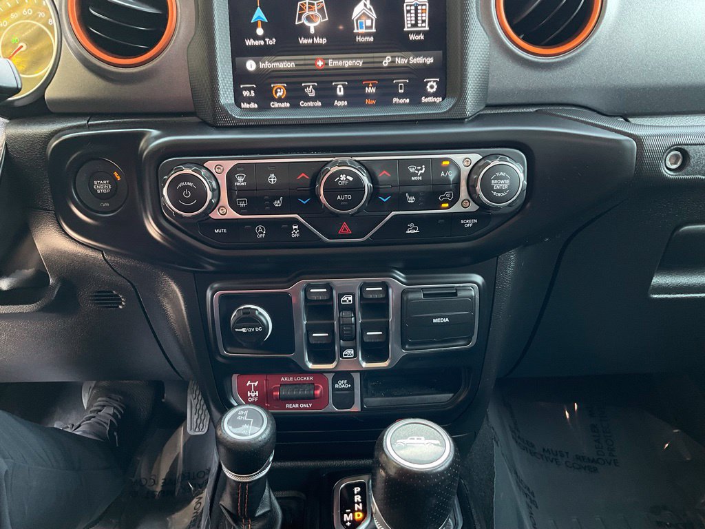 Used 2022 Jeep Gladiator Mojave w/ LED Lighting Group AWD/4WD image 19