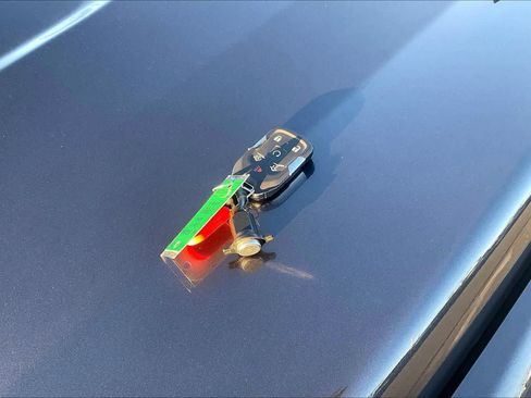 Used 2017 GMC Yukon XL Denali w/ Open Road Package image 13