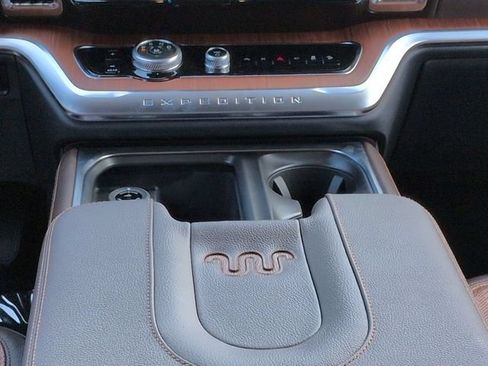 Used 2026 Ford Expedition Max King Ranch AWD/4WD image 19