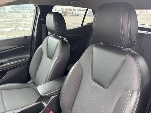 Used 2025 Buick Encore GX Preferred FWD image 32