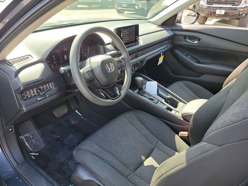 Certified 2025 Honda Accord LX image 17