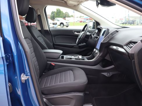 Used 2024 Ford Edge SE w/ Black Appearance Package AWD/4WD image 12