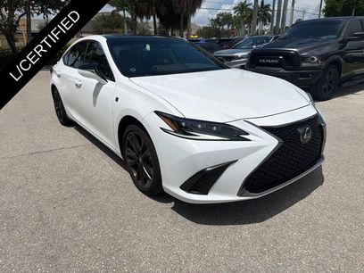 Certified 2025 Lexus ES 350 w/ Accessory Package (Z2)