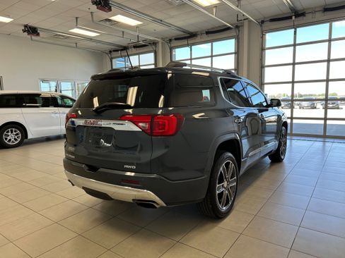 Used 2019 GMC Acadia Denali AWD/4WD image 5