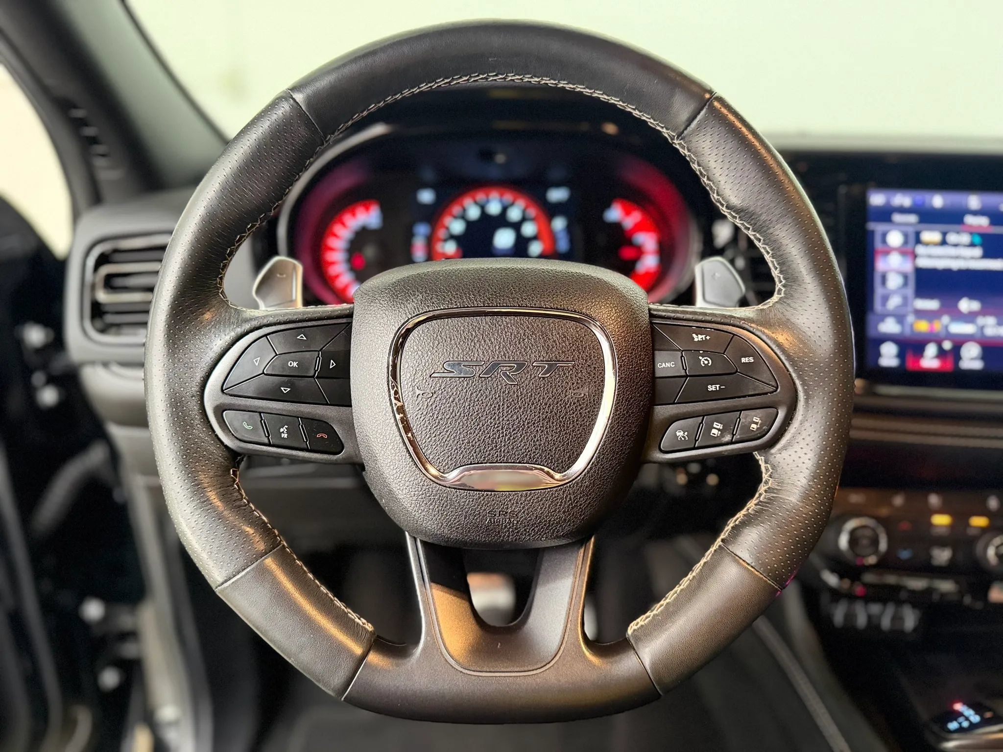 Used 2021 Dodge Durango SRT Hellcat w/ Technology Group AWD/4WD image 17