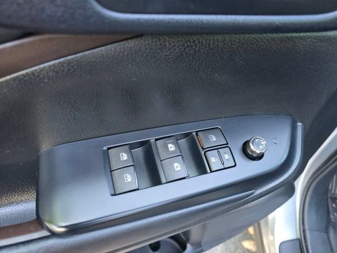 Used 2016 Toyota Highlander XLE AWD/4WD image 20