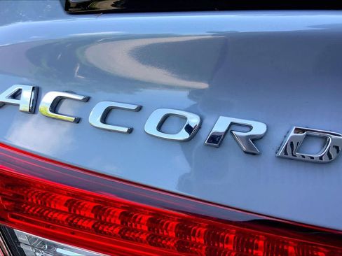 Used 2021 Honda Accord Sport image 10