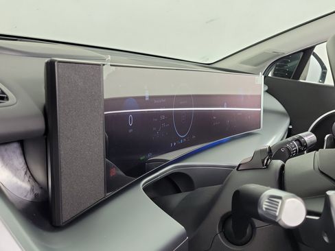 New 2026 Hyundai Ioniq 9 Calligraphy image 13