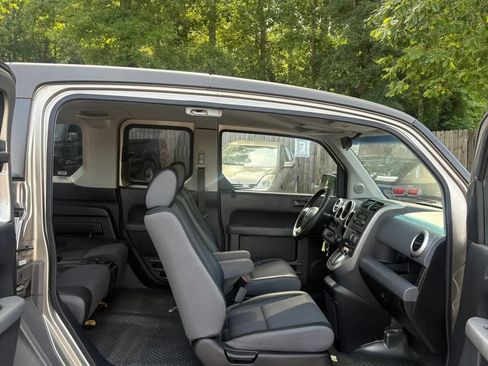 Used 2004 Honda Element EX image 34