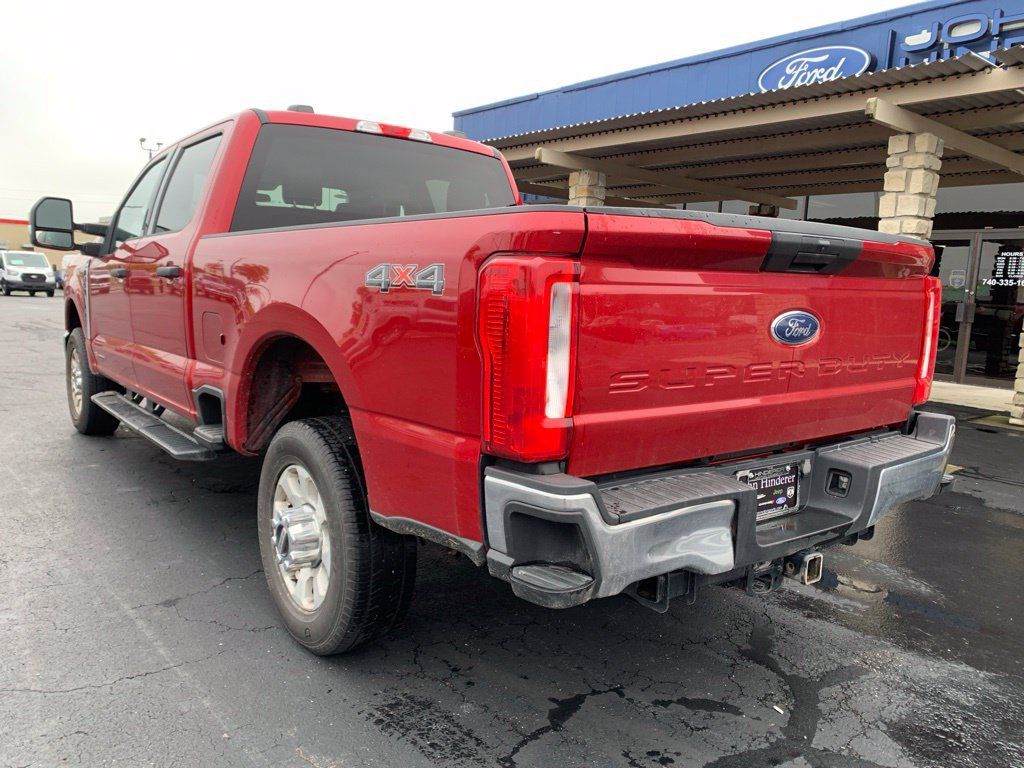 Used 2024 Ford F350 XLT AWD/4WD image 8