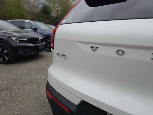 New 2026 Volvo XC40 B5 Plus w/ Protection Package Premier image 13