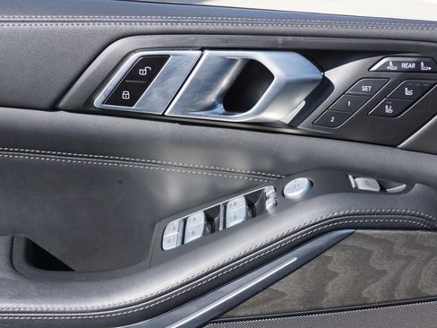 Used 2023 BMW X7 M60i w/ Executive Package image 23