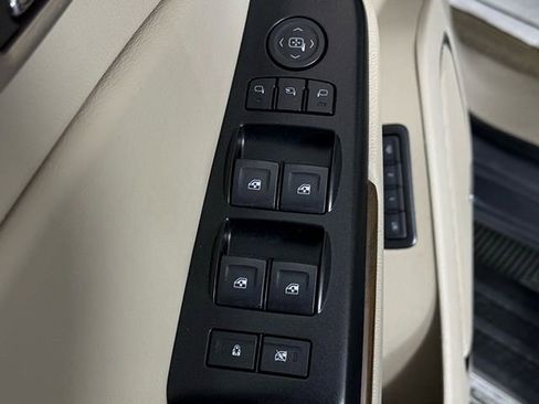 Used 2020 GMC Yukon Denali w/ Denali Ultimate Package image 32