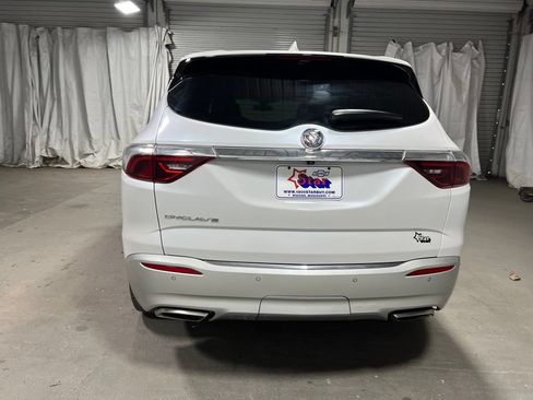 Used 2023 Buick Enclave Essence w/ Experience Buick Package FWD image 6