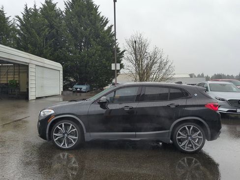 Used 2020 BMW X2 xDrive28i w/ M Sport X Package image 2