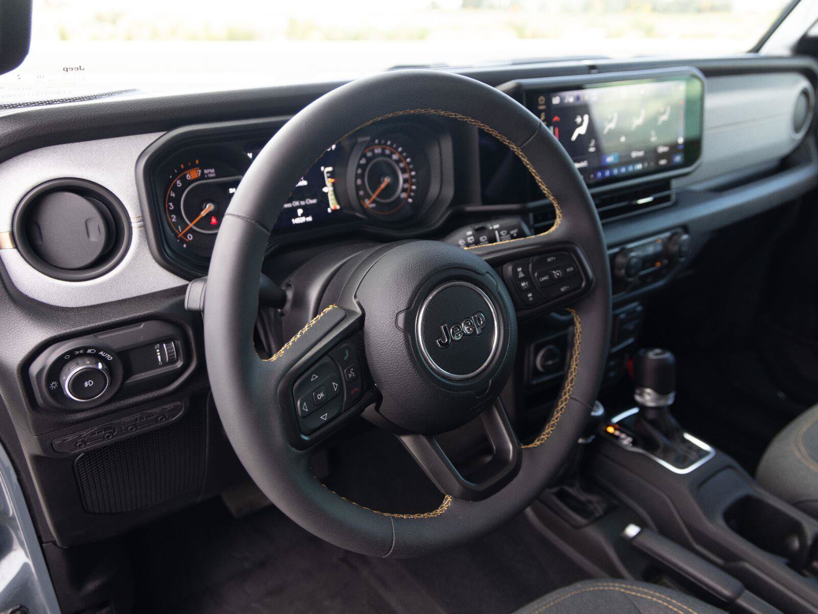 Used 2024 Jeep Wrangler Unlimited Sport AWD/4WD image 21