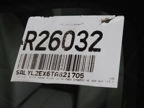 Certified 2026 Land Rover Range Rover Velar Dynamic SE AWD/4WD image 43