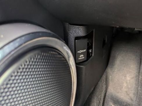 Used 2012 Ford Mustang Premium image 33