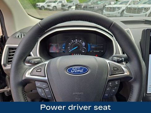 Used 2021 Ford Edge SEL w/ Convenience Package AWD/4WD image 4