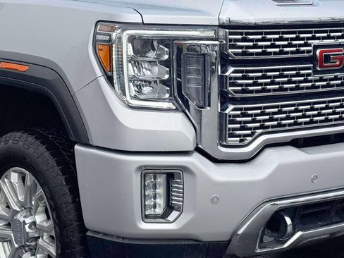 Used 2022 GMC Sierra 2500 Denali AWD/4WD image 5