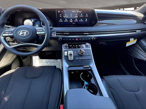 New 2025 Hyundai Palisade Calligraphy image 5