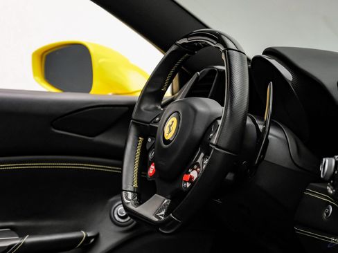 Used 2017 Ferrari 488 Spider image 72