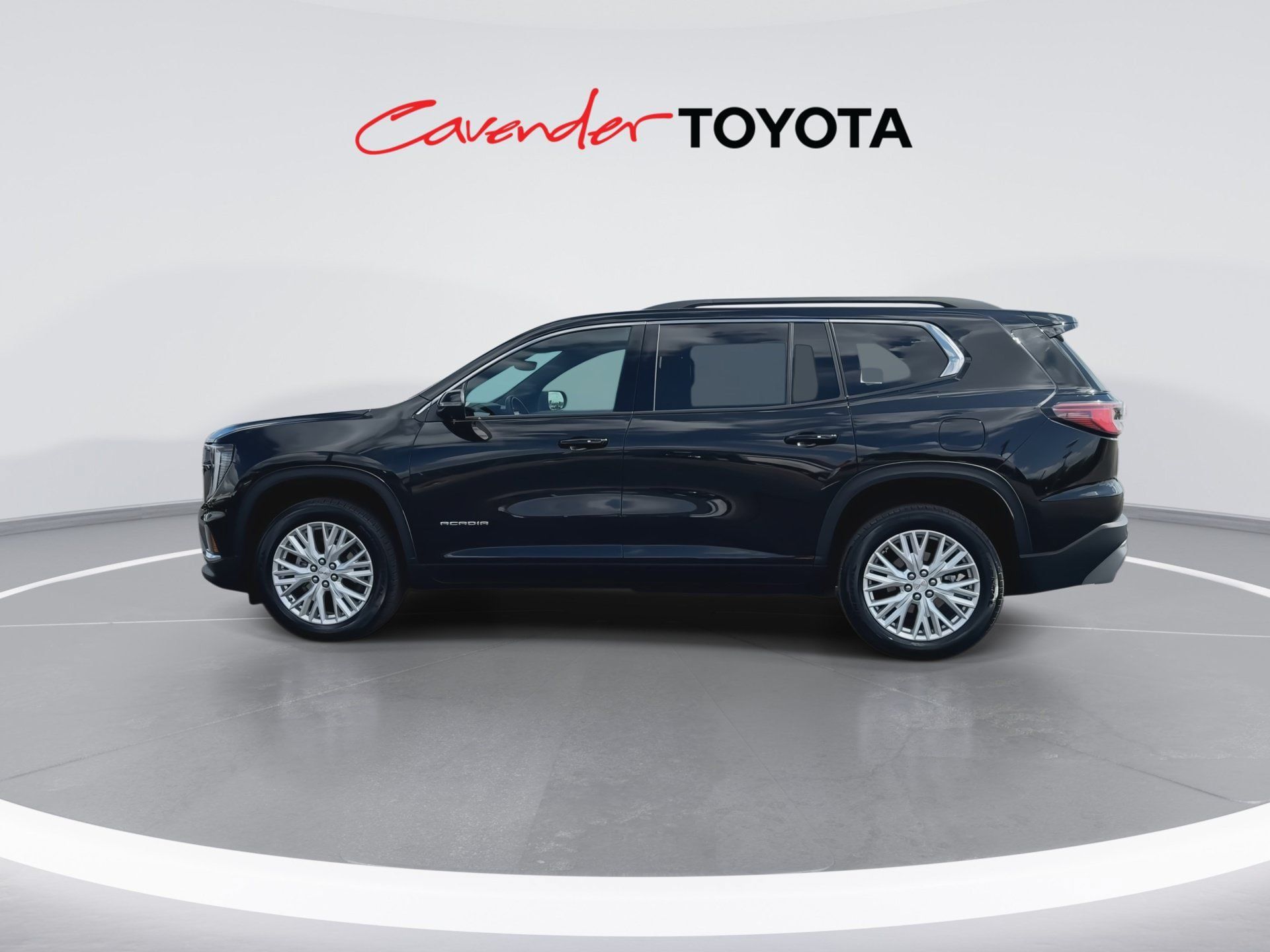 Used 2026 GMC Acadia Elevation w/ Elevation Premium Package FWD image 5