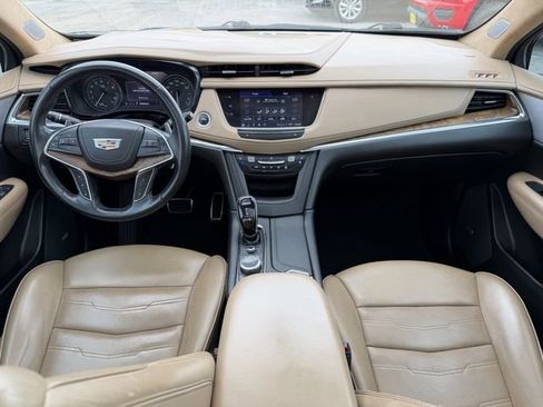 Used 2022 Cadillac XT5 Sportv w/ Platinum Package AWD/4WD image 28
