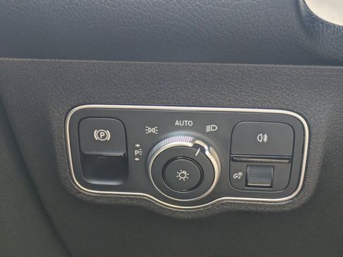 Certified 2023 Mercedes-Benz EQB 250+ image 28