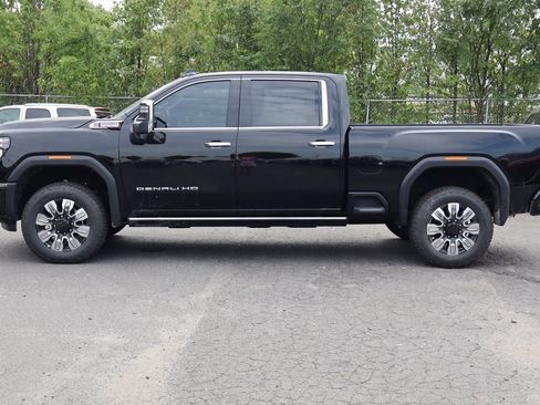 New 2026 GMC Sierra 2500 Denali w/ Denali Reserve Package image 5