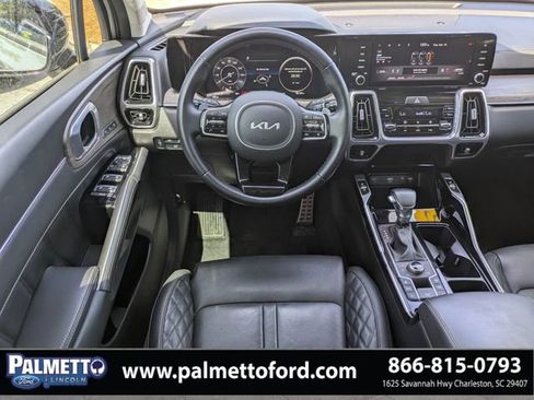 Used 2022 Kia Sorento SX Prestige AWD/4WD image 17