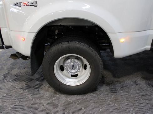 Used 2025 Ford F350 Lariat w/ Lariat Ultimate Package image 10