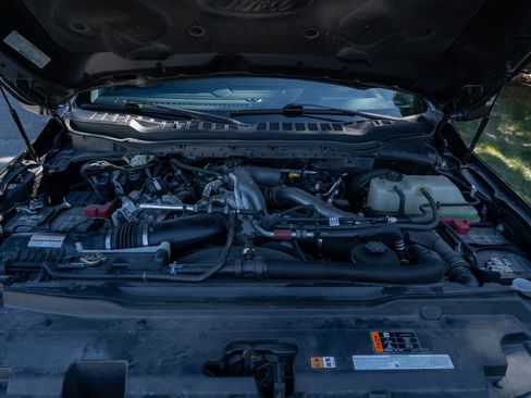 Used 2024 Ford F250 Limited w/ FX4 Off-Road Package image 14