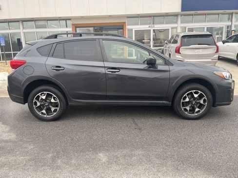 Used 2019 Subaru Crosstrek 2.0i Premium image 3